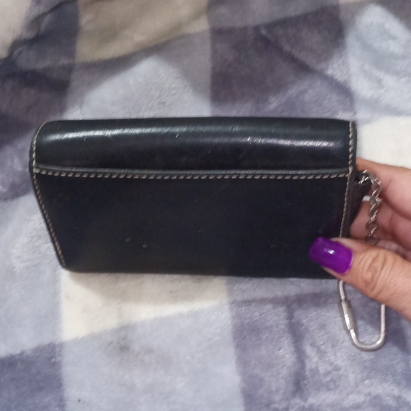 Coach - Picture 2 of 4